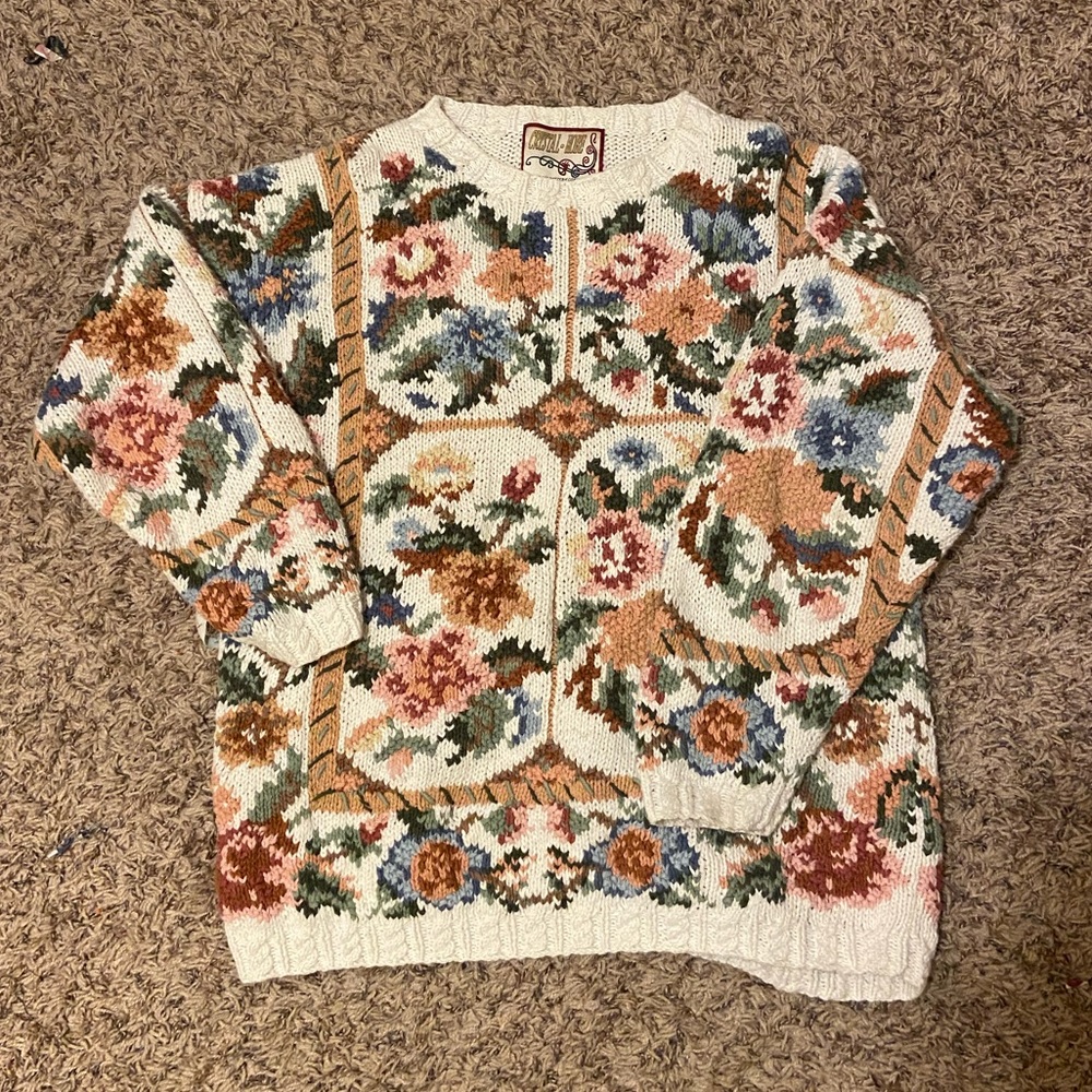 Vintage floral sweater